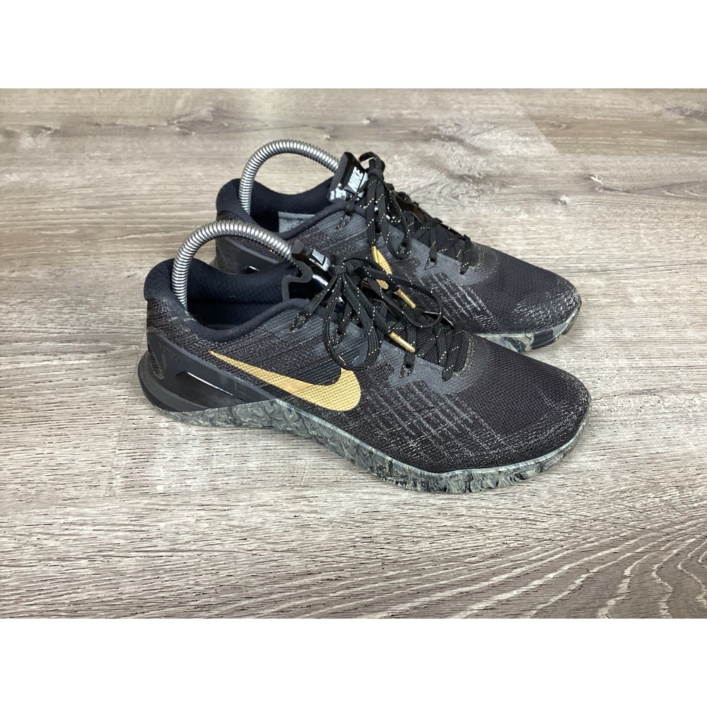 Nike Metcon 3 AMP Cross Training Shoes Womens Size 8.5 EUR 40 GOLD 849808-003